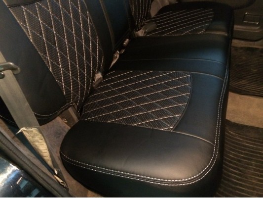 Авточехлы на Mitsubishi Pajero Sport Авточехлы на Mitsubishi Pajero Sport